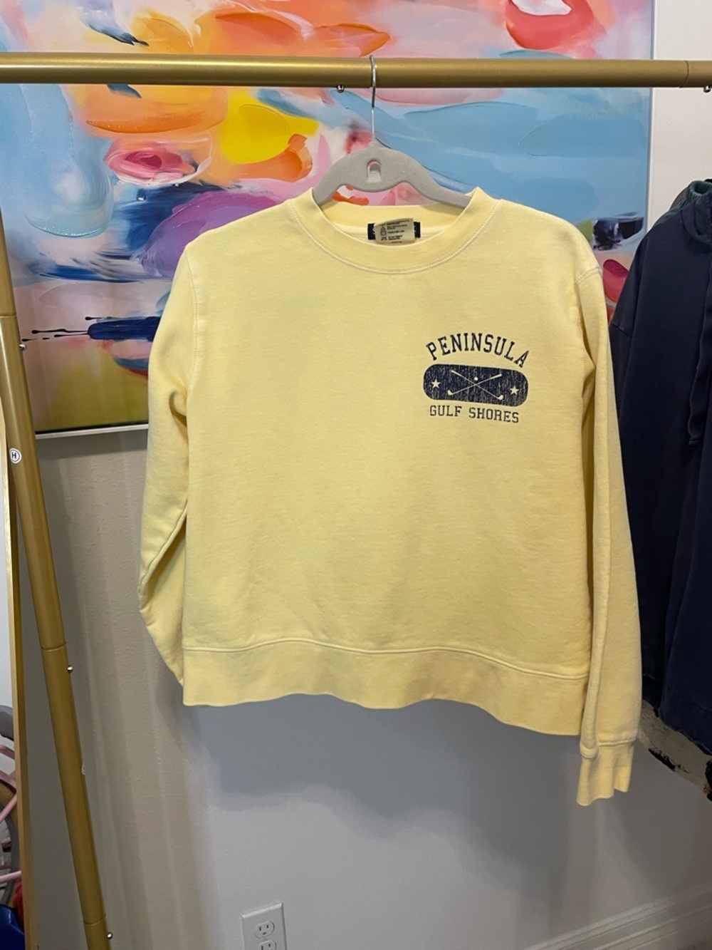 Peninsula Gulf Shores Pale Yellow‎ Crewneck Sweatshirt Medium long sleeve